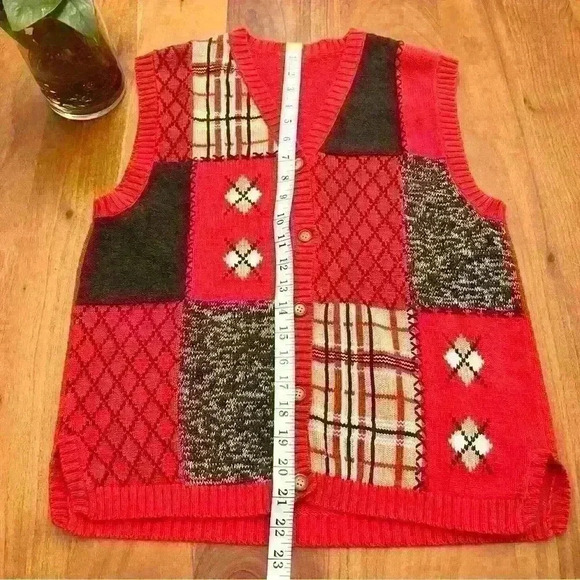 Grandma Boho Bohemians Button Down Crew Neck Red Sweater Vest. - Picture 10 of 11